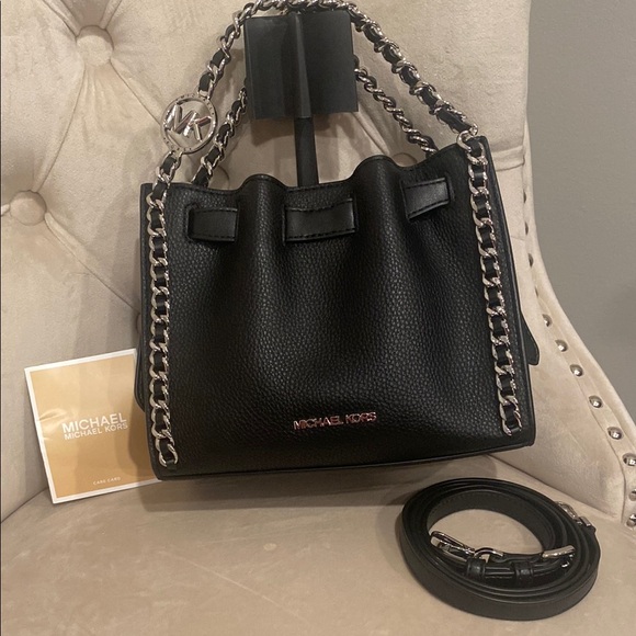Michael Kors Handbags - Michael Kors Black Chain Crossbody Bag